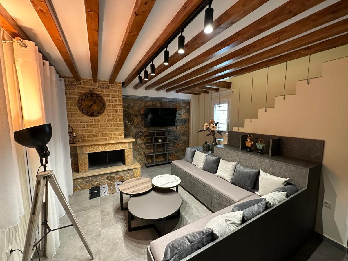 Nikole'S Villas Luxury 180M2 Tiros Bagian luar foto