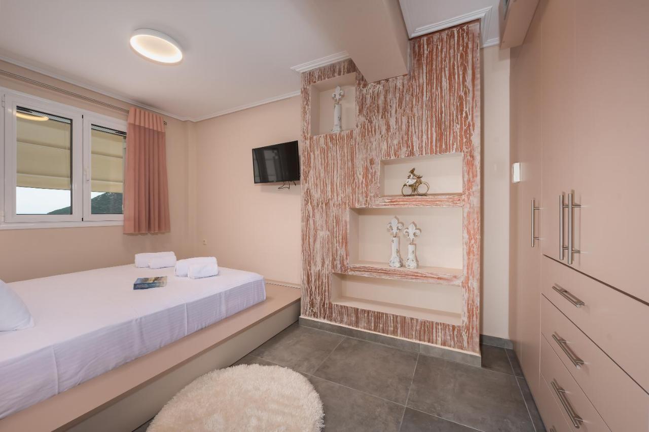 Nikole'S Villas Luxury 180M2 Tiros Bagian luar foto