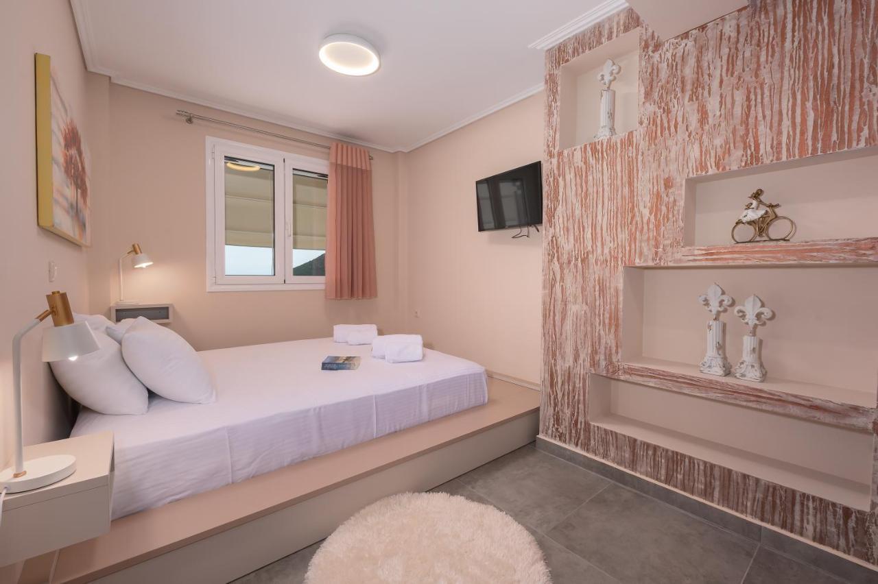 Nikole'S Villas Luxury 180M2 Tiros Bagian luar foto